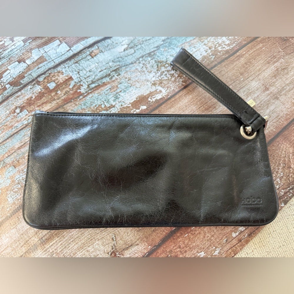 HOBO black with Beige Patterned Interior Wristlet Clutch VERY PRETTY - Picture 4 of 10